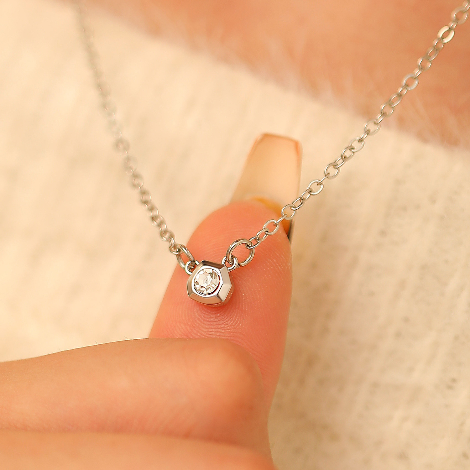 Kalung Mutiara Liontin Kecil B - Pearl Trim Chain ulasan dan harga